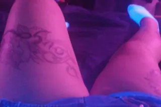 How many licks does it take to get to the center of your lollipop 😋😛 - Image 10